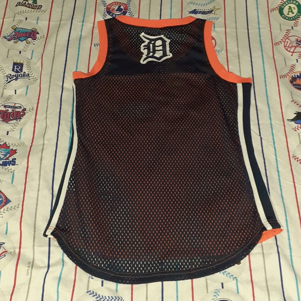 2017 Detroit Tigers Vintage Tank Top Jersey MLB - Picture 2 of 6